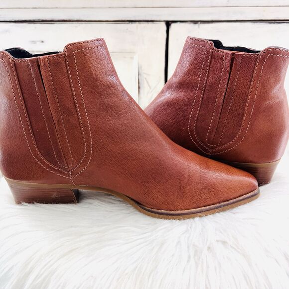 Cole Haan Hadlyn Brown Vegan Leather Side Zip Low Heel Pointed Toe Booties Sz 9 - Picture 4 of 8